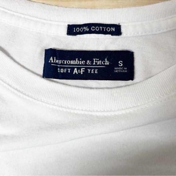 Abercrombie & Fitch Short Sleeve White Graphic Skimming Tee Sz S Martini Glass - Picture 5 of 6
